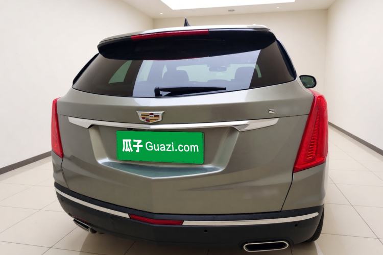 Used Cadillac XT5 2018 25T Luxury Model Rear