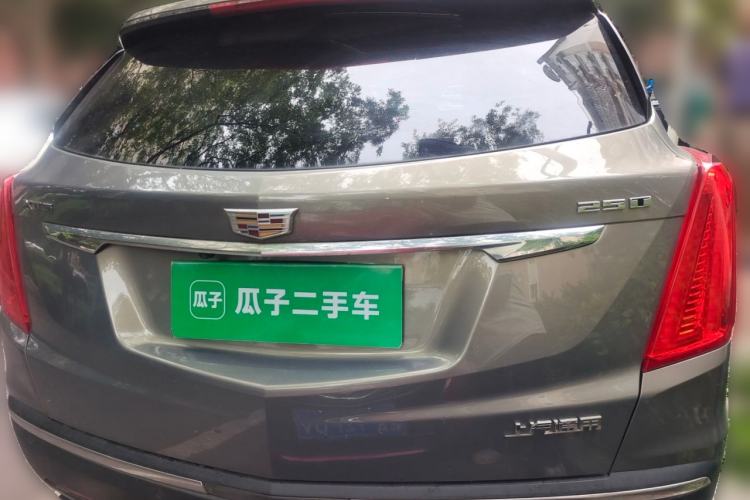 Used Cadillac XT5 2018 25T Luxury Model Rear