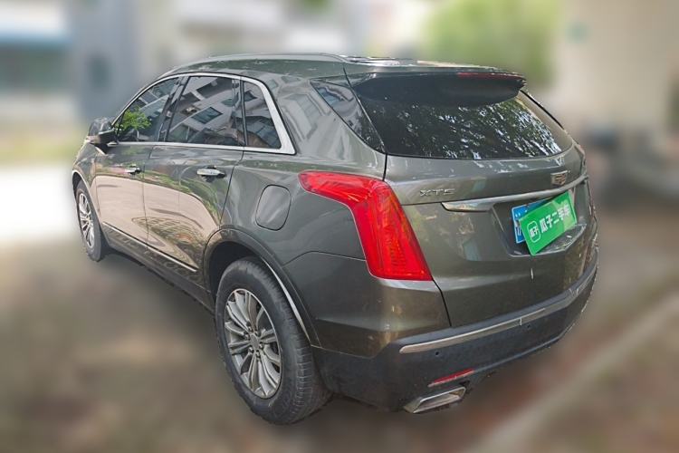 Used Cadillac XT5 2018 25T Luxury Model Rear Left 45 Deg