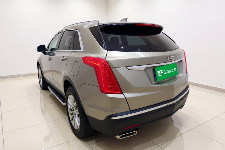 Used Cadillac XT5 2018 25T Luxury Model Rear Left 45 Deg