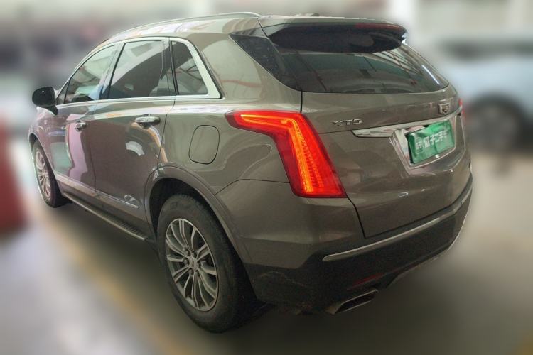 Used Cadillac XT5 2018 25T Luxury Model Rear Left 45 Deg