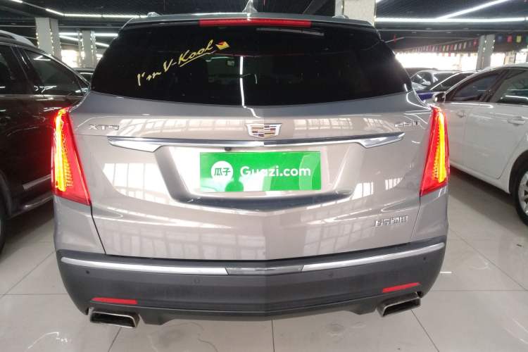 Used Cadillac XT5 2018 25T Luxury Model Rear