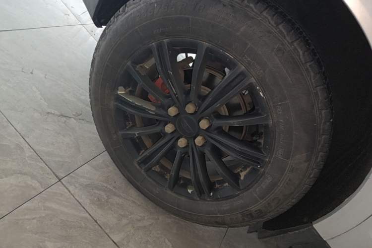 Used Cadillac XT5 2018 25T Luxury Model Right Rear Wheel Hub