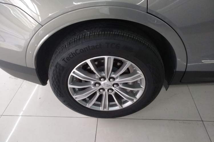 Used Cadillac XT5 2018 25T Luxury Model Right Rear Wheel Hub