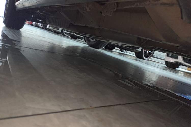 Used Cadillac XT5 2018 25T Luxury Model Right Side Sill