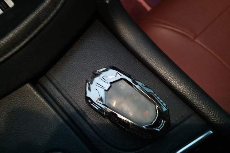 Used Cadillac XT5 2018 25T Luxury Model Vehicle Key