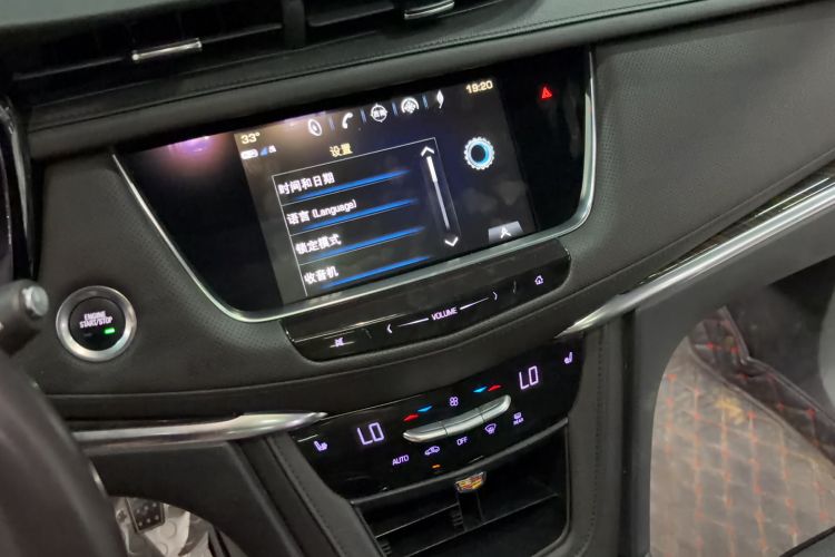 Used Cadillac XT5 2018 28E Four-Wheel Drive Tech Version Audio And AC Panel
