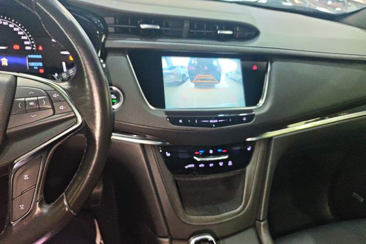 Used Cadillac XT5 2018 28E Four-Wheel Drive Tech Version Audio And AC Panel
