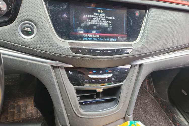 Used Cadillac XT5 2018 28E Four-Wheel Drive Tech Version Audio And AC Panel