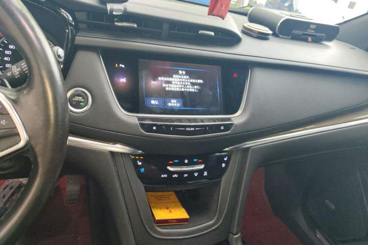 Used Cadillac XT5 2018 28E Four-Wheel Drive Leading Version Audio And AC Panel