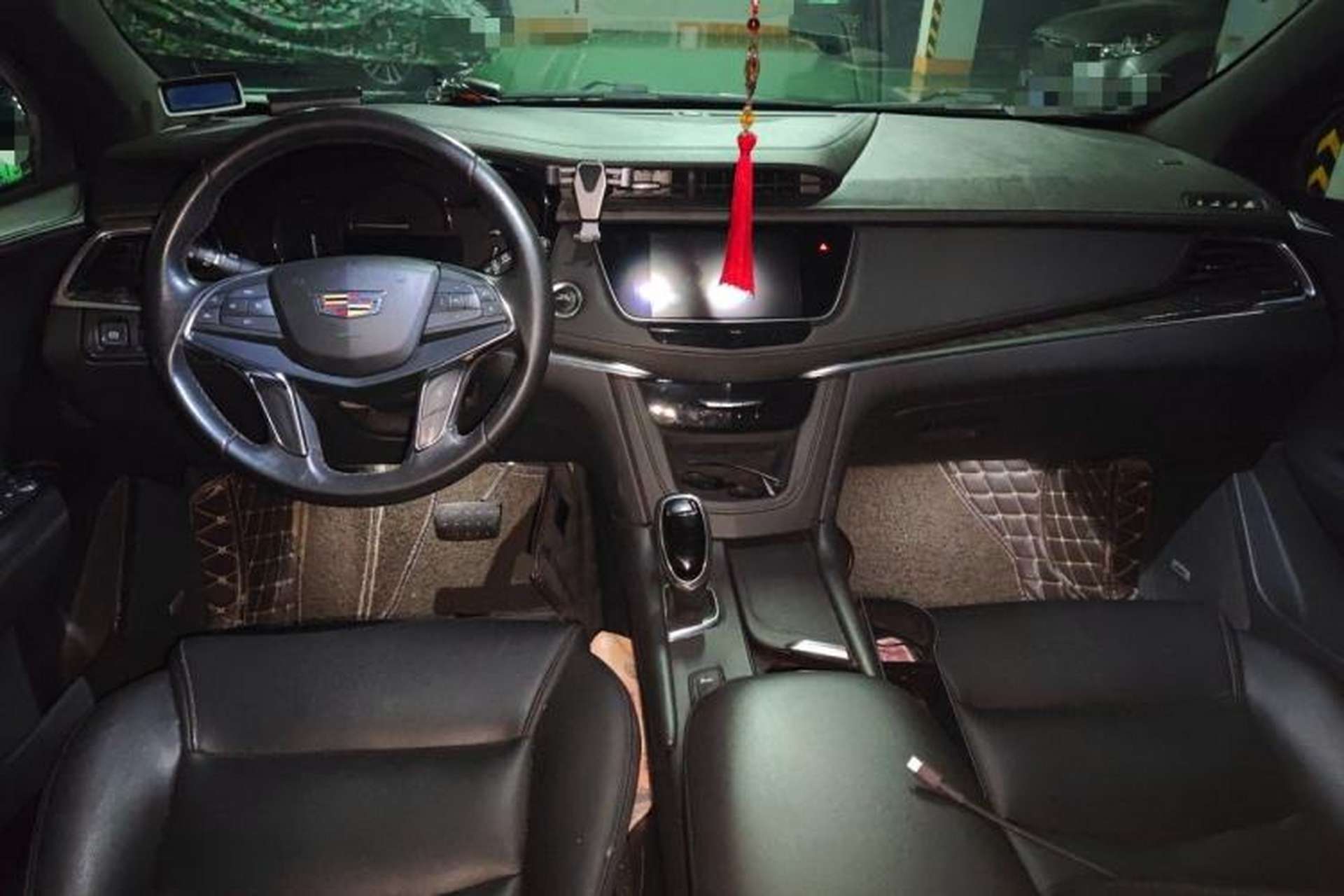 Used Cadillac XT5 2018 28E Four-Wheel Drive Tech Version Center Console