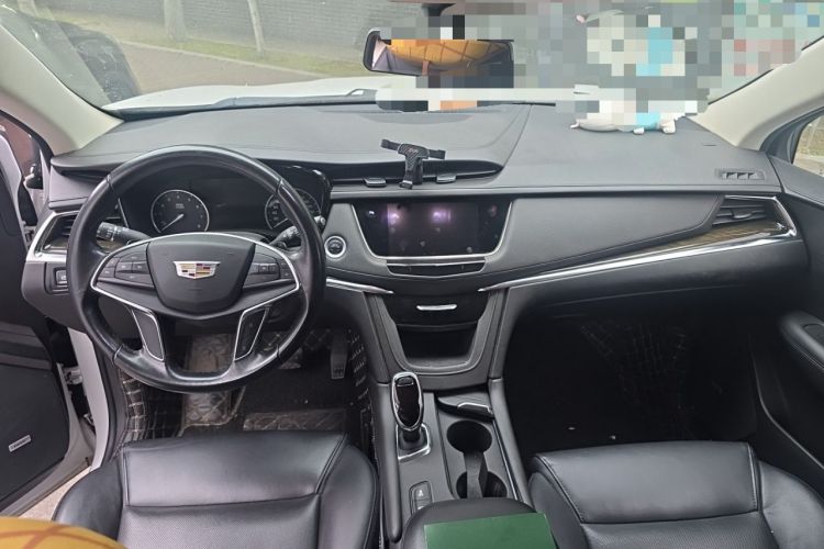 Used Cadillac XT5 2018 25T Tech Model Center Console