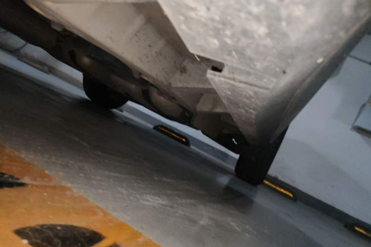 Used Cadillac XT5 2018 25T Luxury Model Chassis Front Left