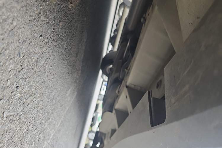 Used Cadillac XT5 2018 25T Tech Model Chassis Front Left