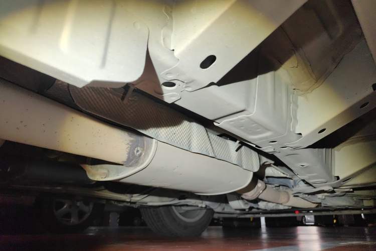 Used Cadillac XT5 2018 28T Four-Wheel Drive Luxury Model Chassis Front Right