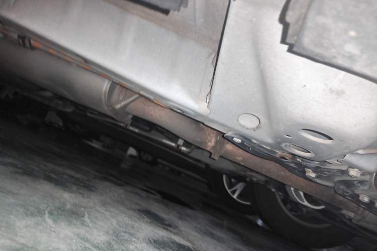 Used Cadillac XT5 2018 28E Four-Wheel Drive Tech Version Chassis Front Right