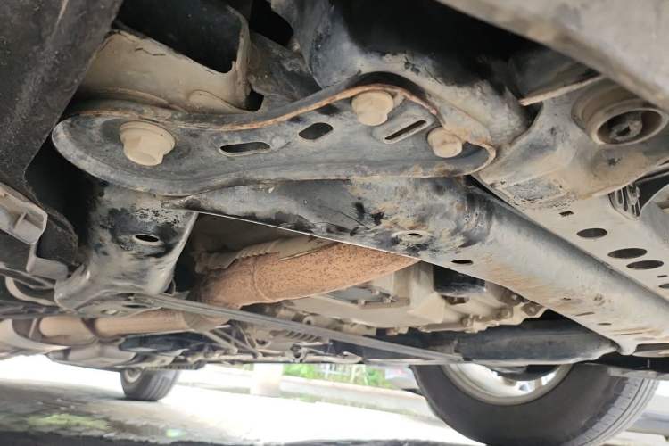 Used Cadillac XT5 2018 28E Four-Wheel Drive Tech Version Chassis Front Right