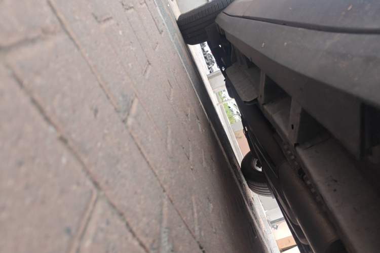 Used Cadillac XT5 2018 28E Four-Wheel Drive Tech Version Chassis Front Right