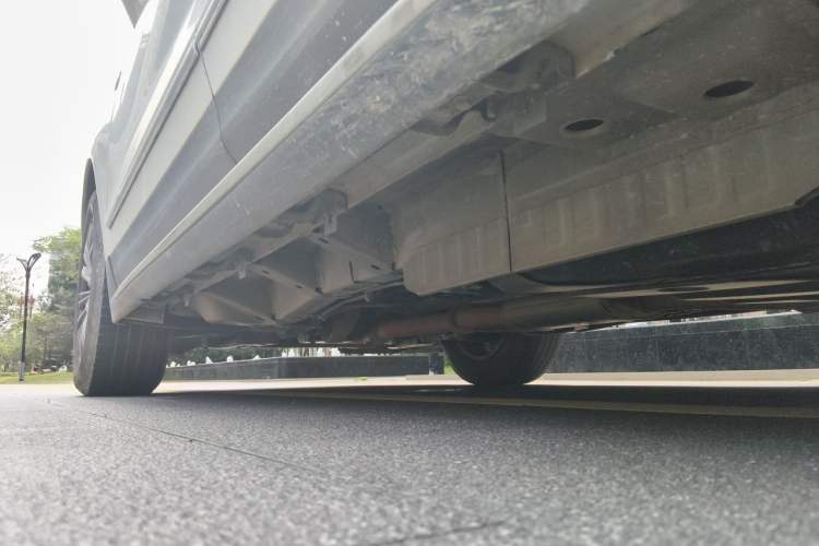 Used Cadillac XT5 2018 25T Luxury Model Chassis Rear Left