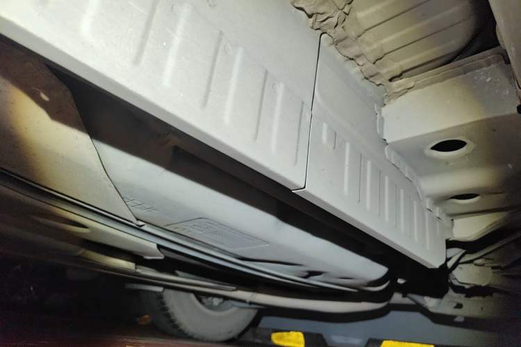 Used Cadillac XT5 2018 28T Four-Wheel Drive Luxury Model Chassis Rear Left