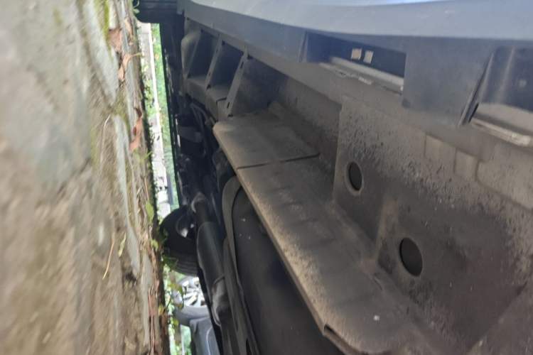 Used Cadillac XT5 2018 25T Luxury Model Chassis Rear Left