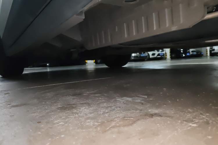 Used Cadillac XT5 2018 28E Four-Wheel Drive Tech Version Chassis Rear Left