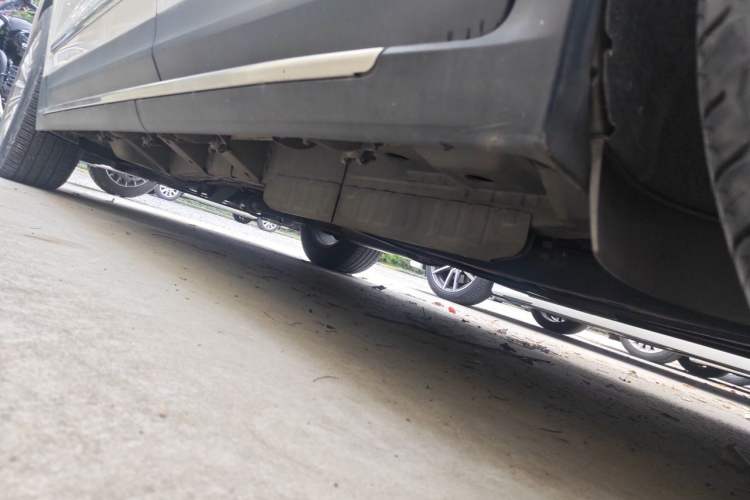 Used Cadillac XT5 2018 25T Luxury Model Chassis Rear Left