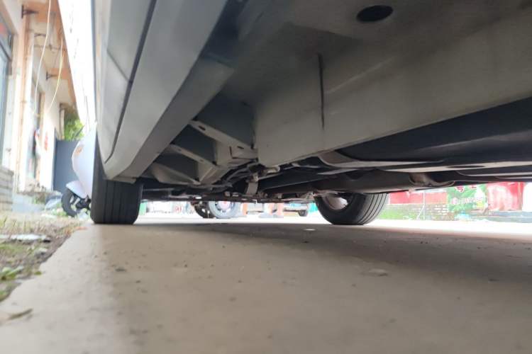 Used Cadillac XT5 2018 28E Four-Wheel Drive Tech Version Chassis Rear Left