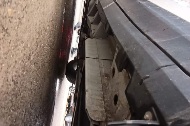Used Cadillac XT5 2018 28E Four-Wheel Drive Tech Version Chassis Rear Left