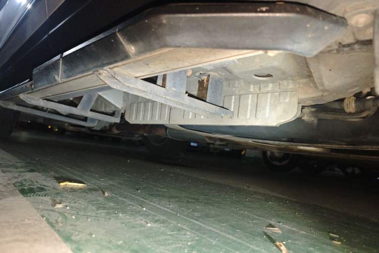 Used Cadillac XT5 2018 25T Luxury Model Chassis Rear Left