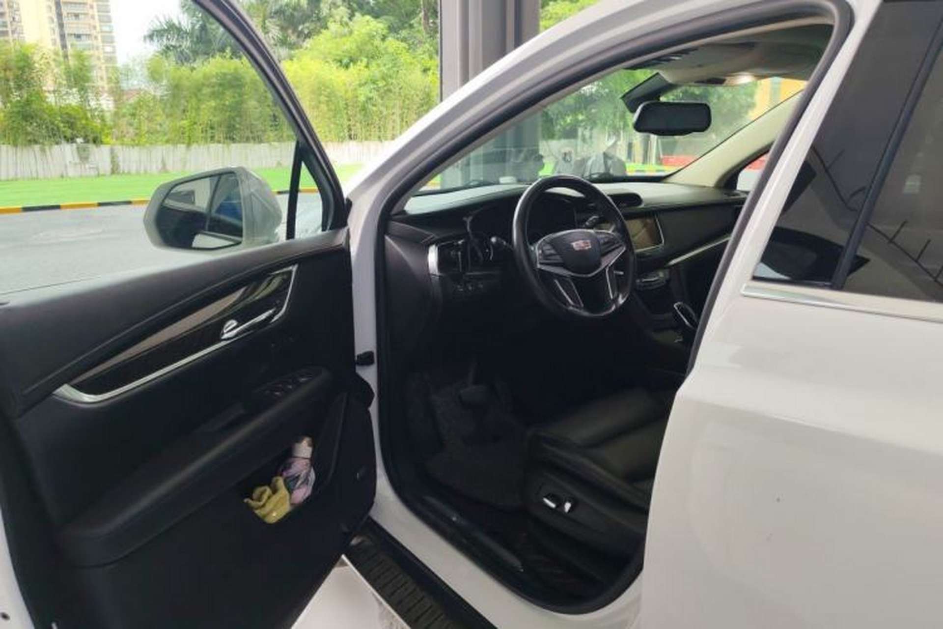 Used Cadillac XT5 2018 25T Luxury Model Driver Seat
