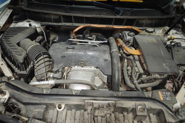 Used Cadillac XT5 2018 28E Four-Wheel Drive Tech Version Engine Bay