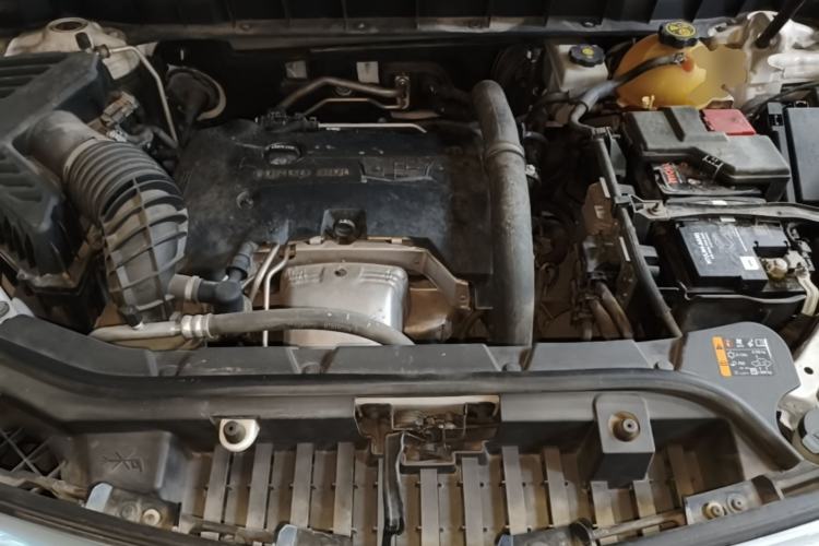 Used Cadillac XT5 2018 25T Luxury Model Engine Bay