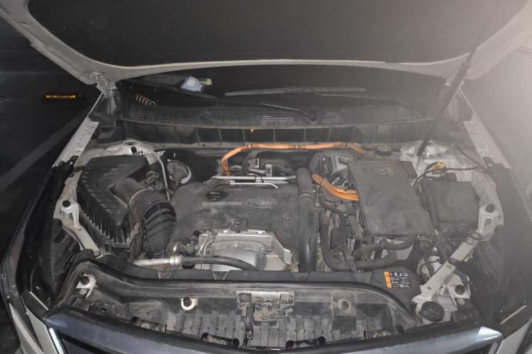 Used Cadillac XT5 2018 28E Four-Wheel Drive Tech Version Engine Bay