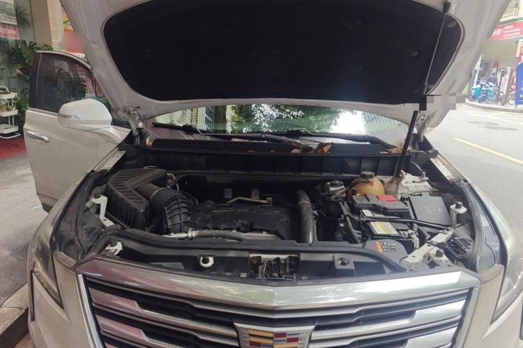 Used Cadillac XT5 2018 28T Four-Wheel Drive Luxury Model Engine Bay