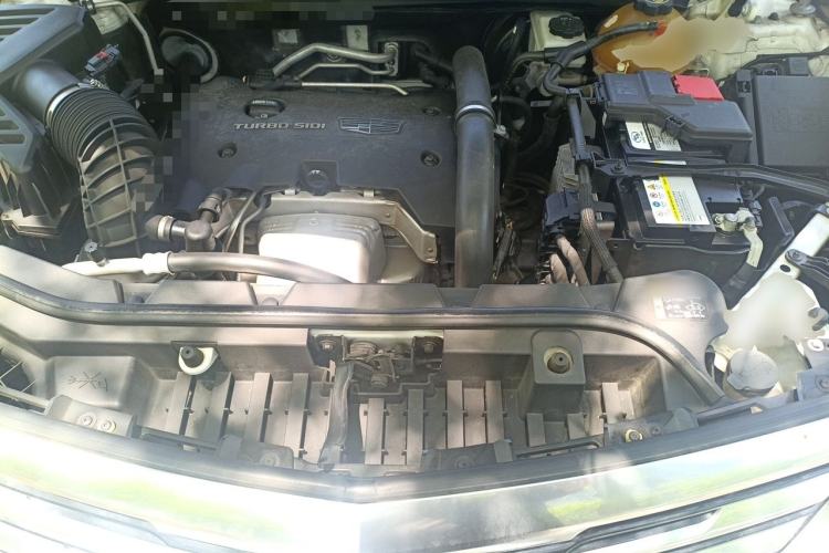 Used Cadillac XT5 2018 25T Luxury Model Engine Bay
