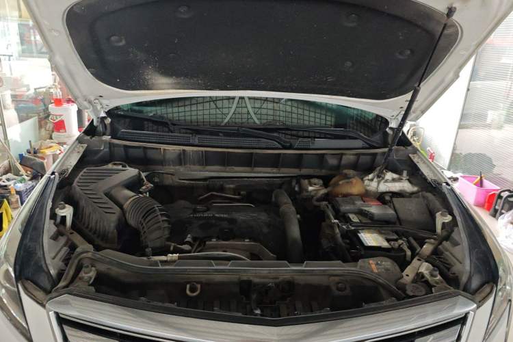 Used Cadillac XT5 2018 25T Luxury Model Engine Bay
