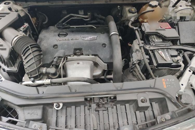Used Cadillac XT5 2018 25T Luxury Model Engine Bay