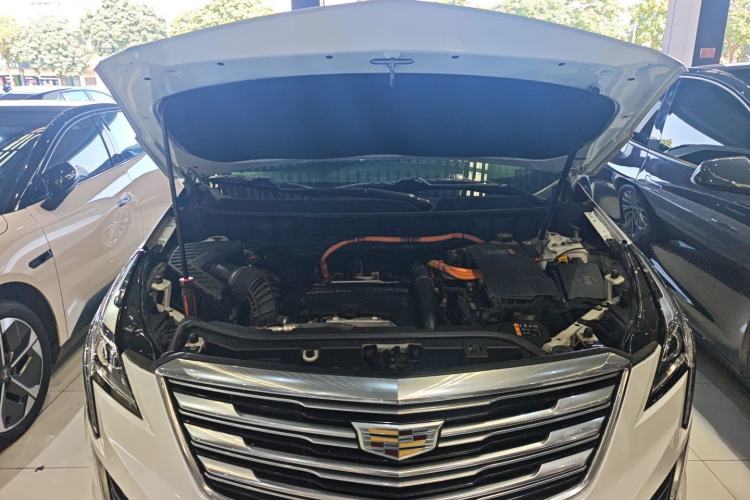 Used Cadillac XT5 2018 28E Four-Wheel Drive Tech Version Engine Bay