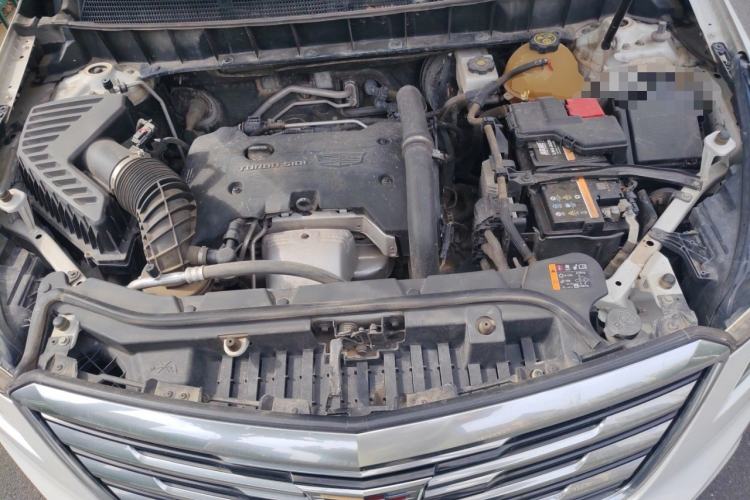 Used Cadillac XT5 2018 25T Luxury Model Engine Bay