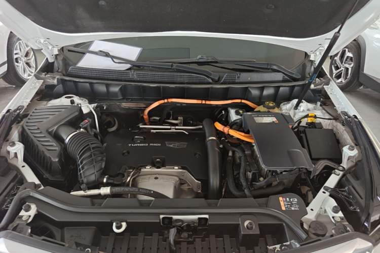 Used Cadillac XT5 2018 28E Four-Wheel Drive Tech Version Engine Bay