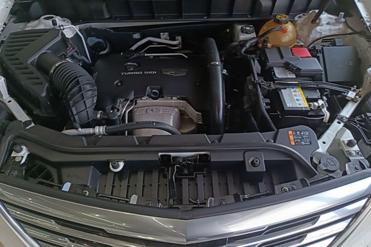 Used Cadillac XT5 2018 28T Four-Wheel Drive Luxury Model Engine Bay
