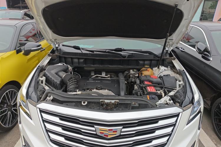 Used Cadillac XT5 2018 28T Four-Wheel Drive Luxury Model Engine Bay