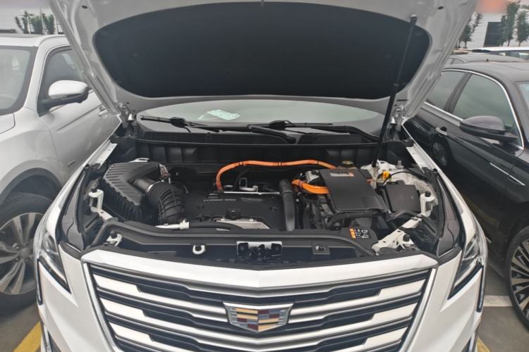 Used Cadillac XT5 2018 28E Four-Wheel Drive Tech Version Engine Bay