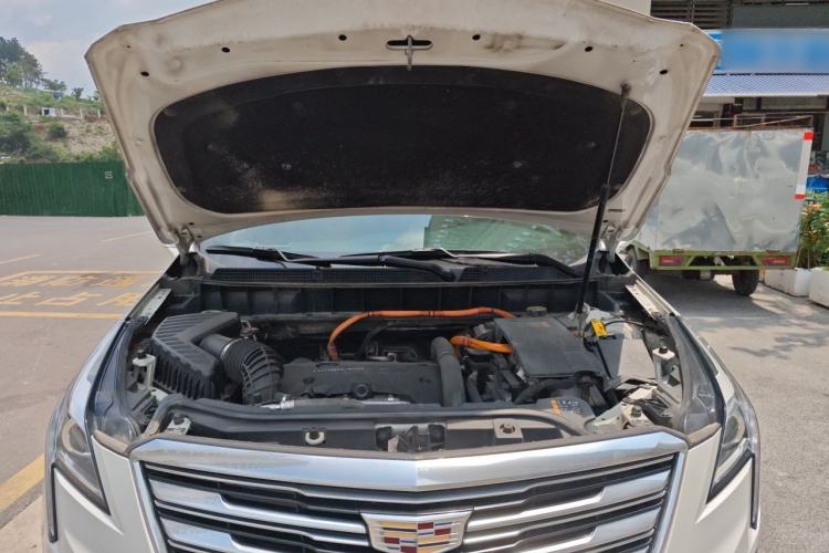 Used Cadillac XT5 2018 28E Four-Wheel Drive Tech Version Engine Bay