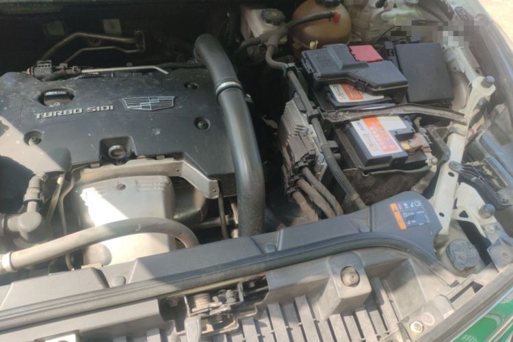 Used Cadillac XT5 2018 25T Luxury Model Engine Bay Left