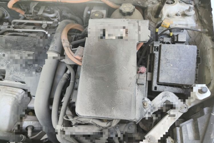 Used Cadillac XT5 2018 28E Four-Wheel Drive Tech Version Engine Bay Left