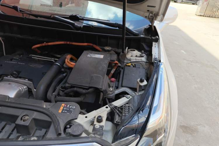 Used Cadillac XT5 2018 28E Four-Wheel Drive Leading Version Engine Bay Left