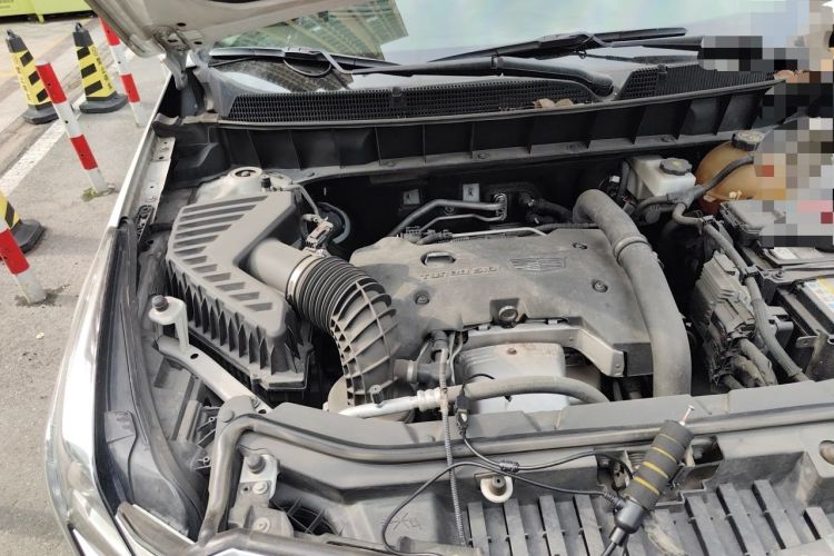 Used Cadillac XT5 2018 25T Luxury Model Engine Bay Right