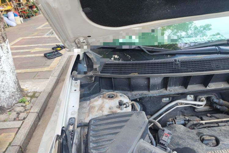 Used Cadillac XT5 2018 25T Tech Model Engine Bay Right